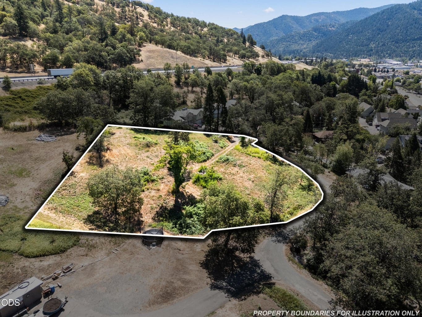 Photo of 701 Tokay 4 of 21