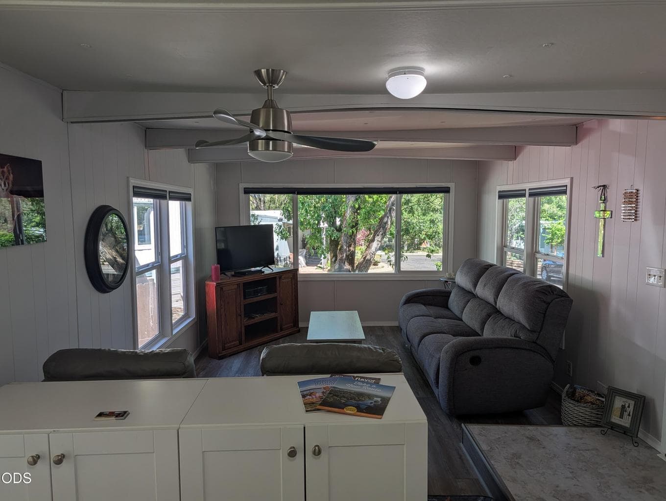 Photo of 1055 5th 4 of 19