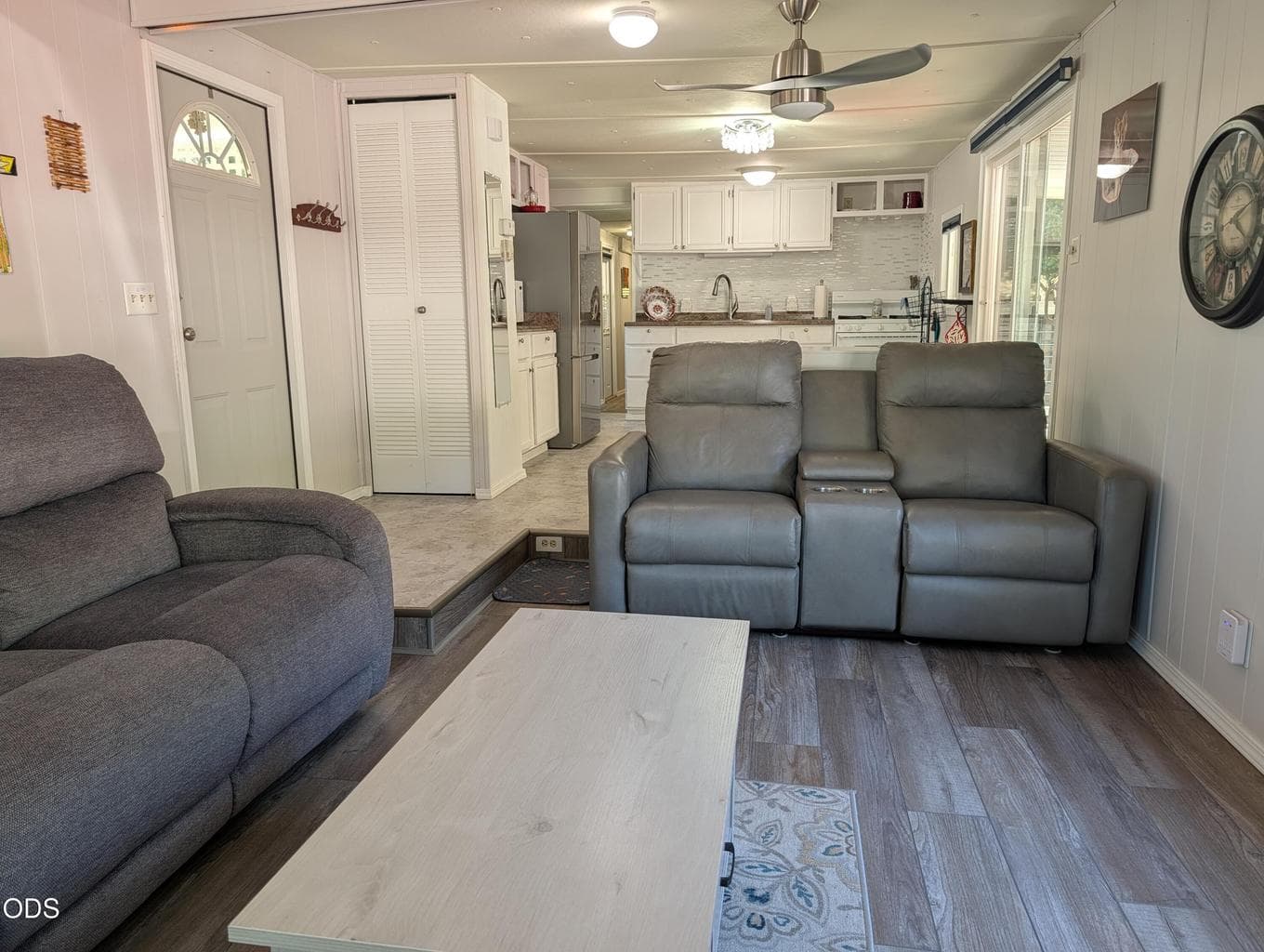 Photo of 1055 5th 5 of 19