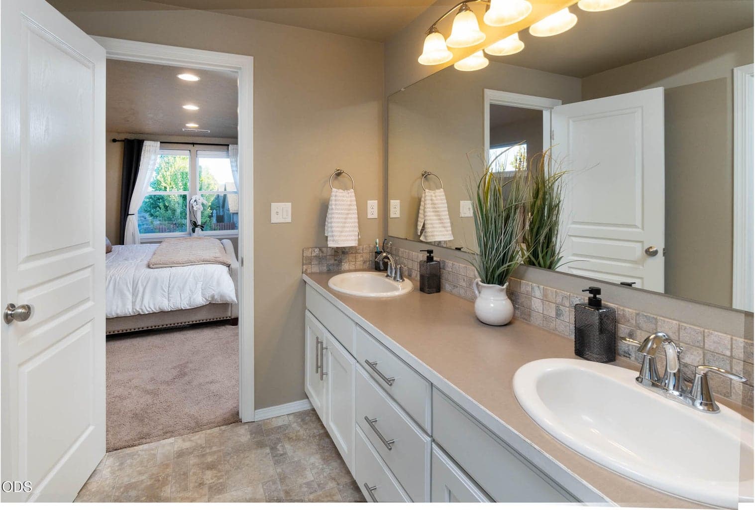 Photo of 21314 SE Daylily Avenue 20 of 23