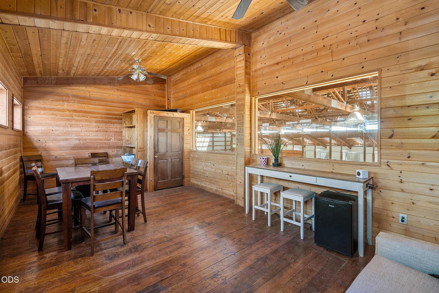 Photo of 22333 Nelson Road 15 of 97