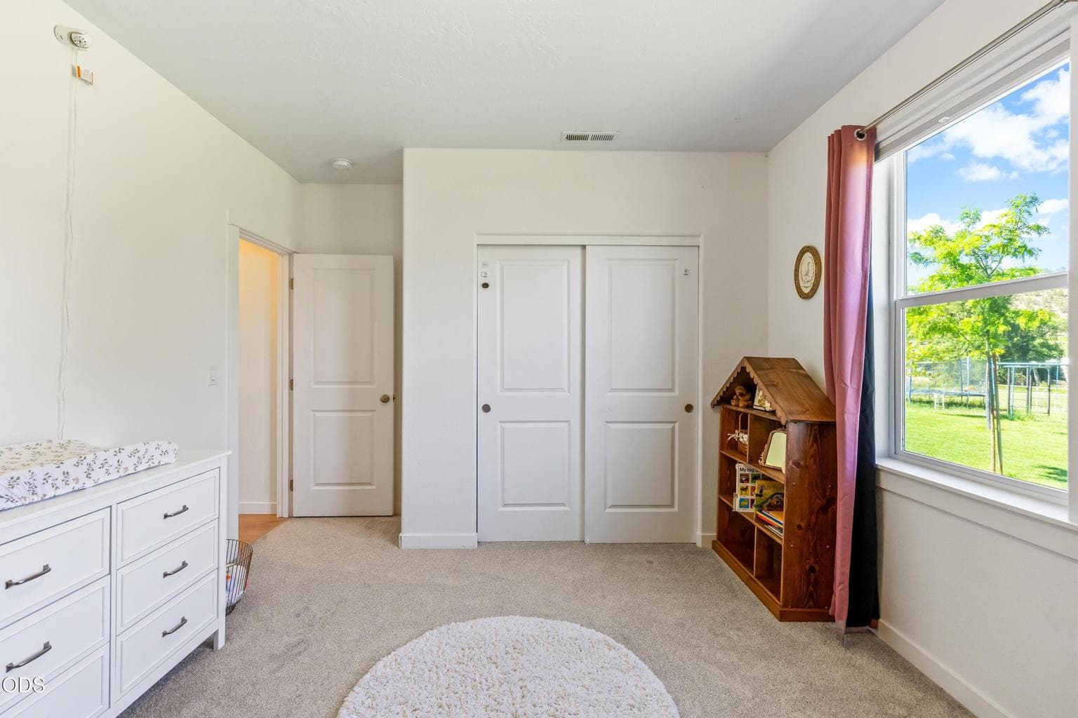 Photo of 2467 NE Sunset View Lane 22 of 42