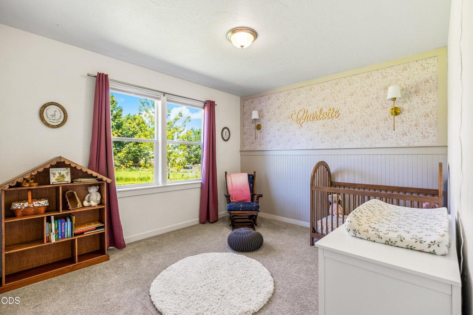 Photo of 2467 NE Sunset View Lane 21 of 42