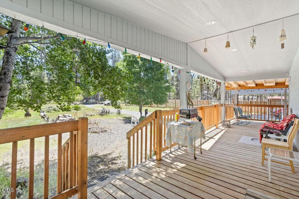 Photo of 15688 Rim Drive 10 of 28