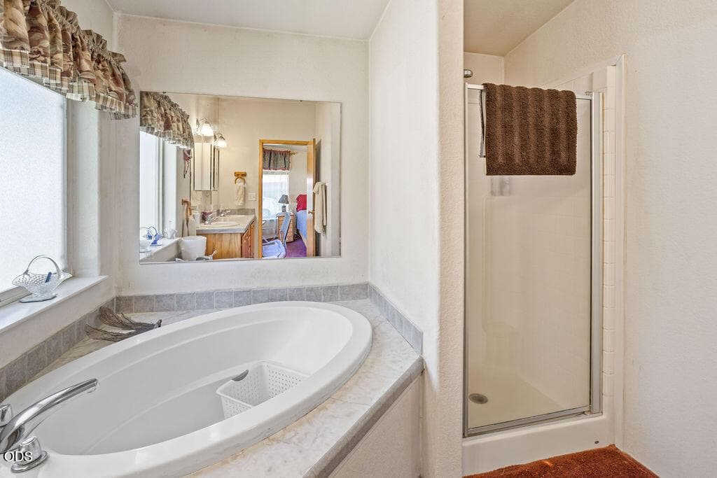 Photo of 15688 Rim Drive 27 of 28