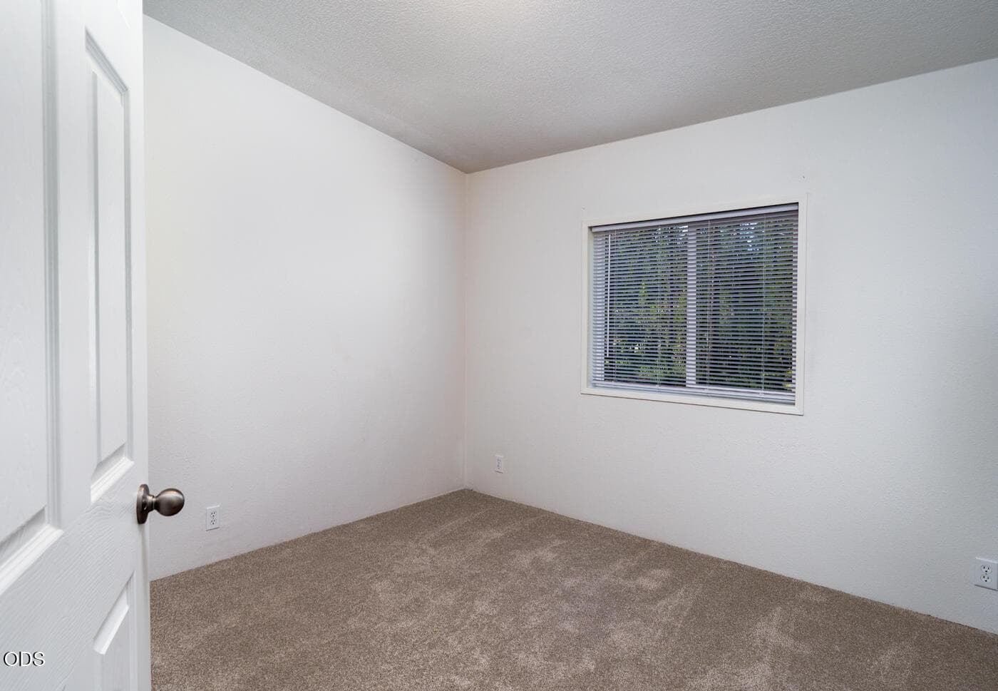 Photo of 17044 Whittier Drive 12 of 28