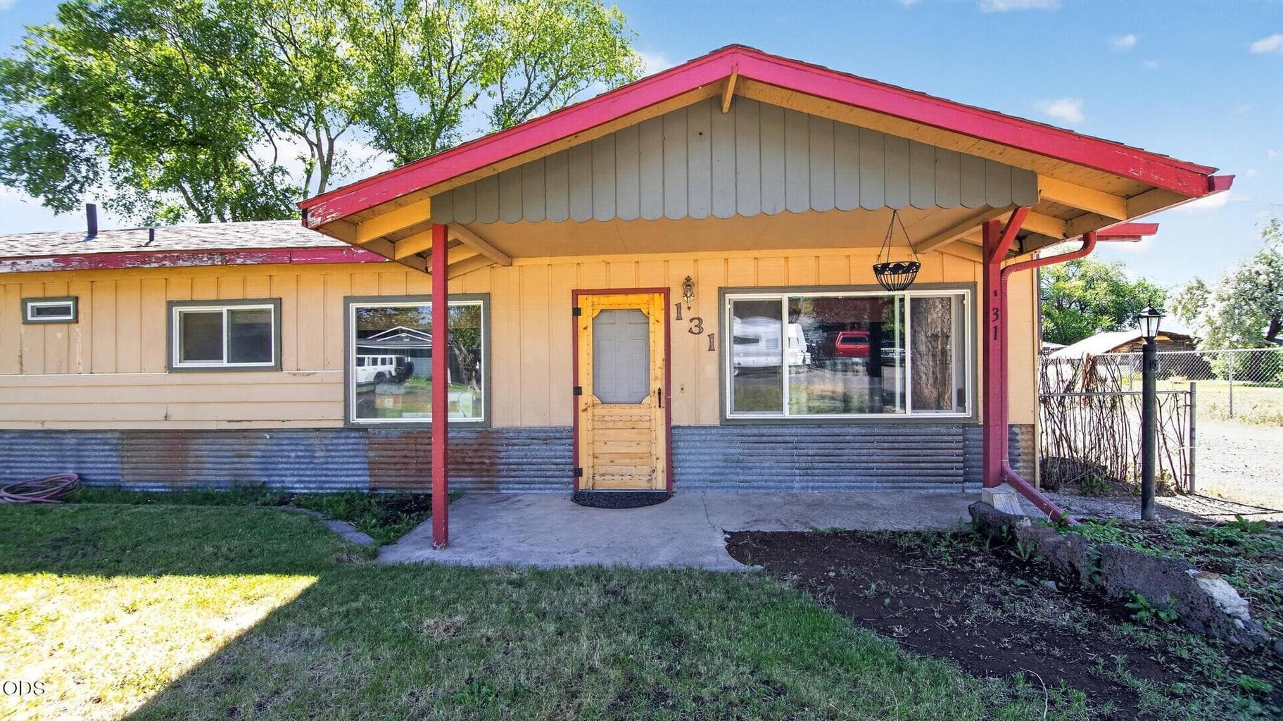 Photo of 129 Milwaukie 3 of 42