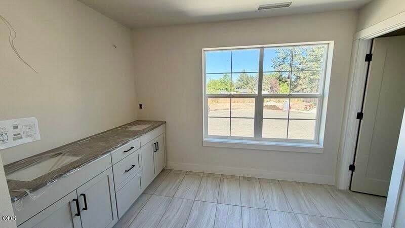 Photo of 61434 SE Daybreak Court 9 of 13