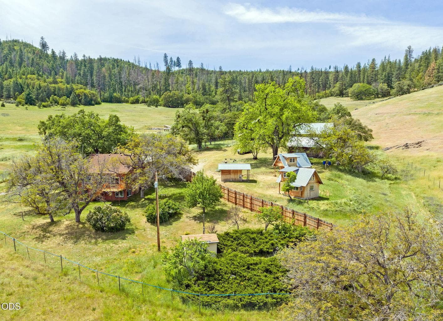Photo of 5758 Sterling Creek 1 of 51