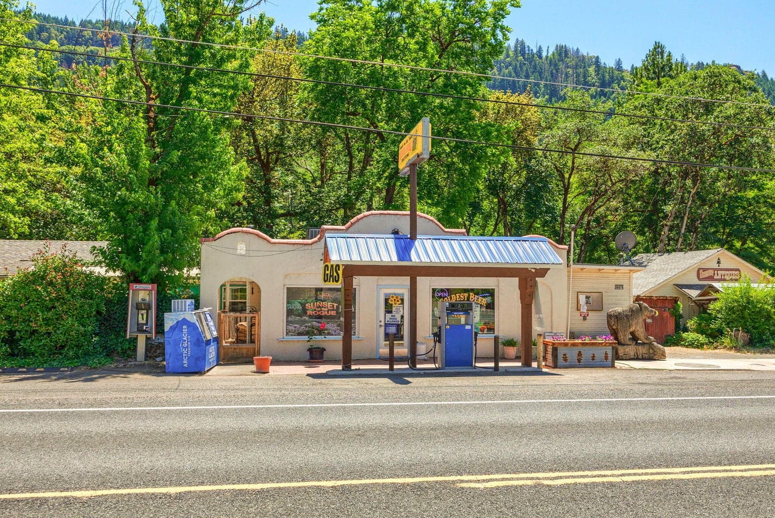 Photo of 26876 OR-62 3 of 81