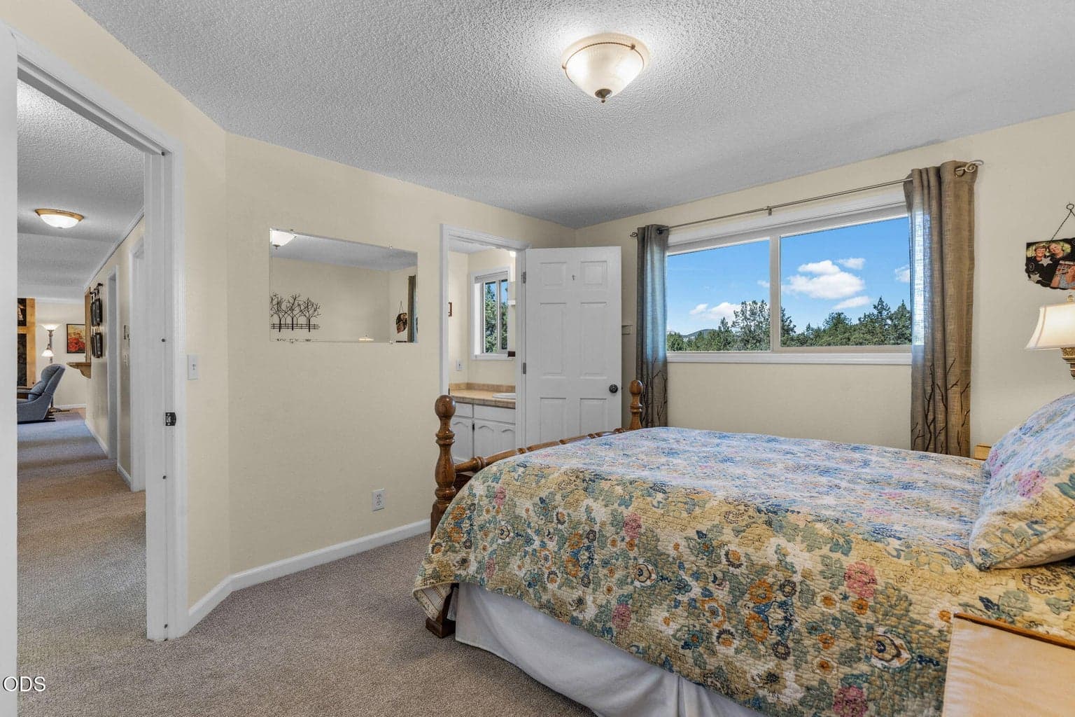 Photo of 4940 NW Jackpine Avenue 20 of 53