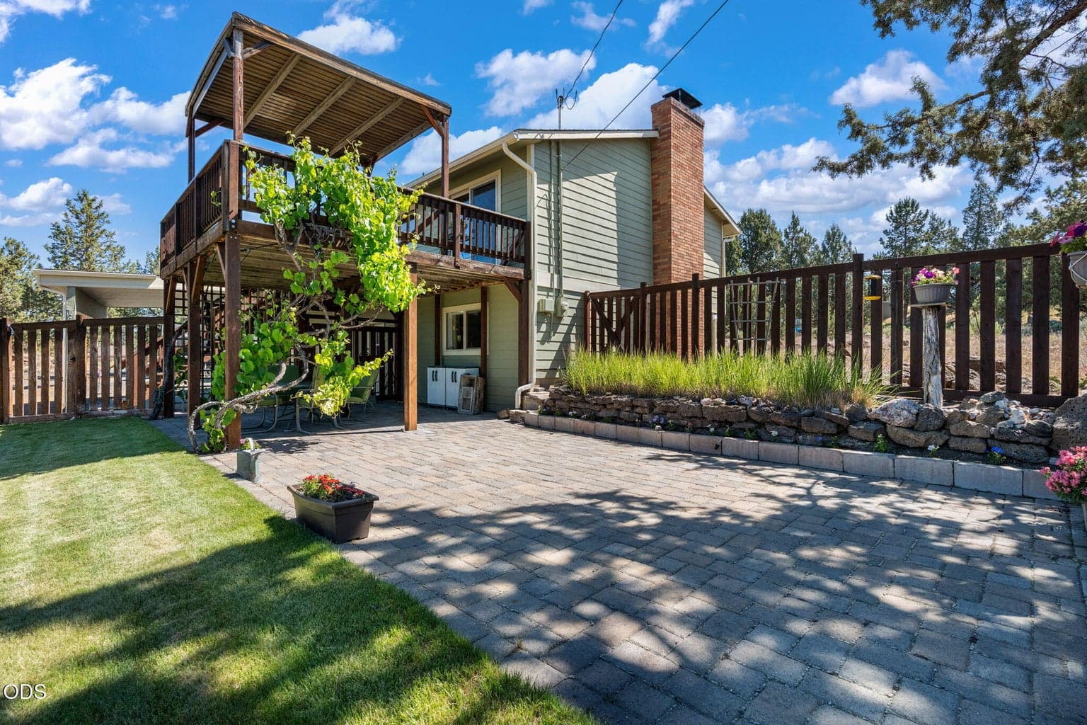 Photo of 4940 NW Jackpine Avenue 35 of 53