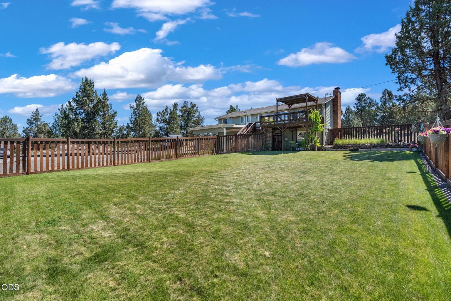 Photo of 4940 NW Jackpine Avenue 37 of 53
