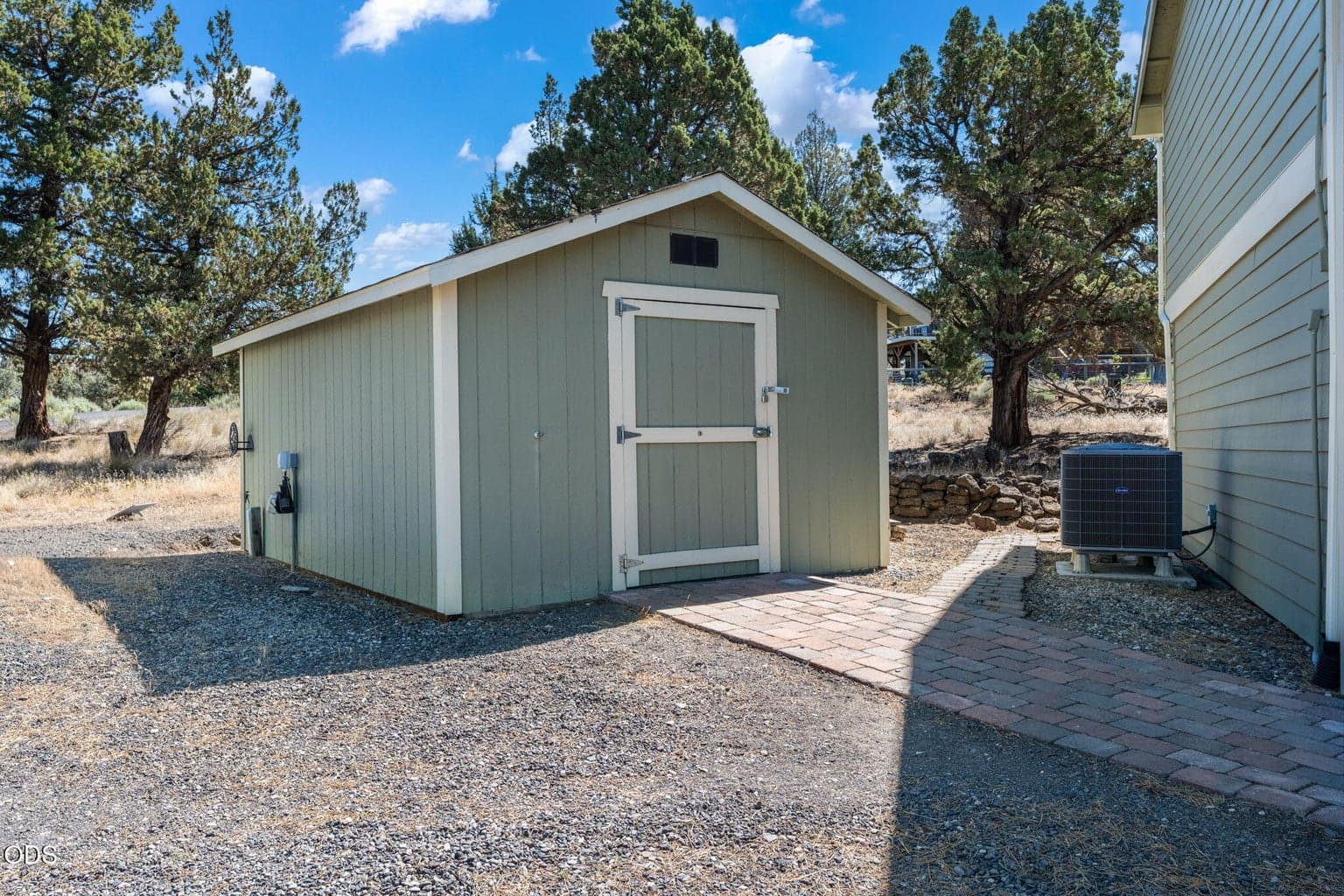 Photo of 4940 NW Jackpine Avenue 39 of 53