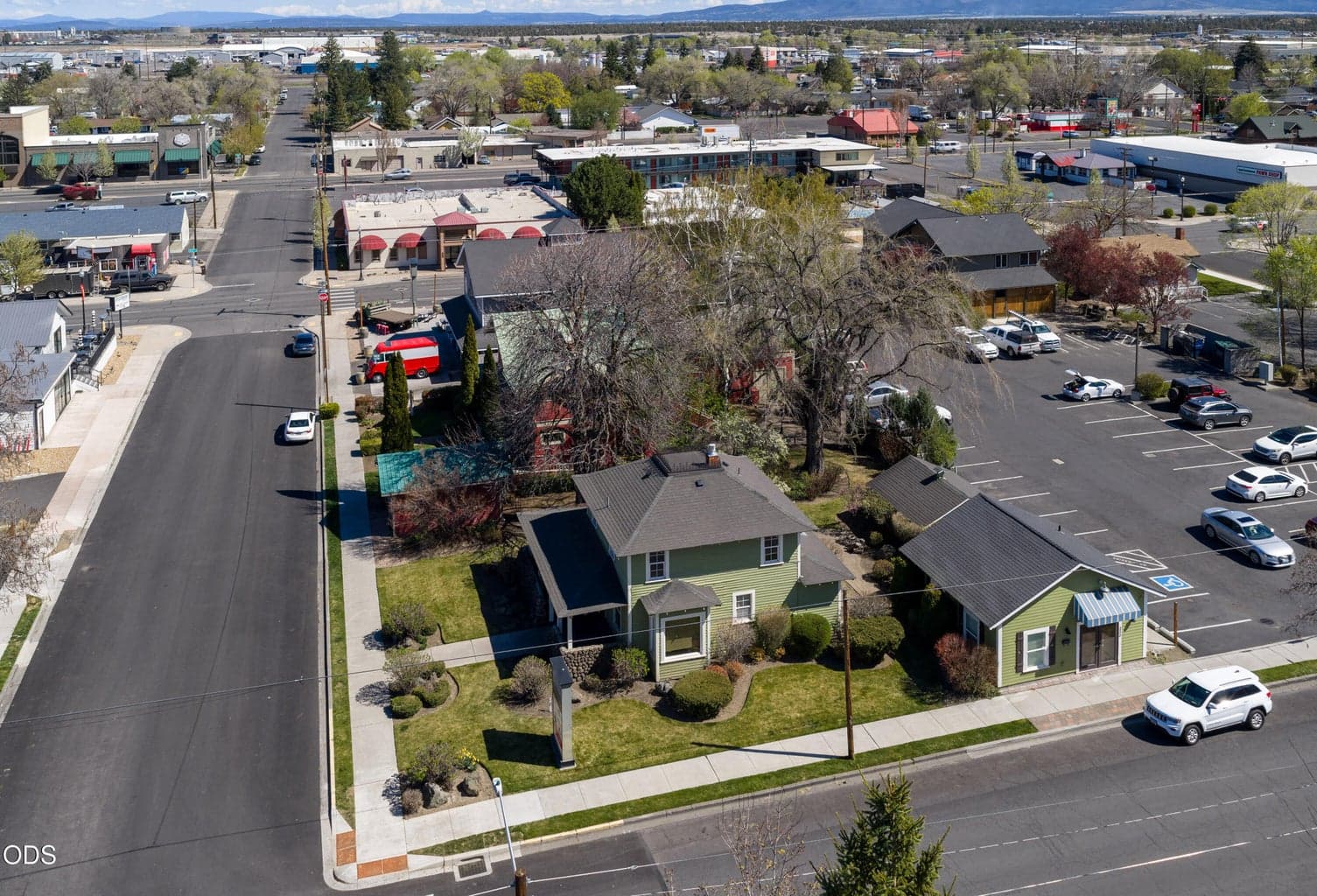 Photo of 636 Cedar 4 of 8