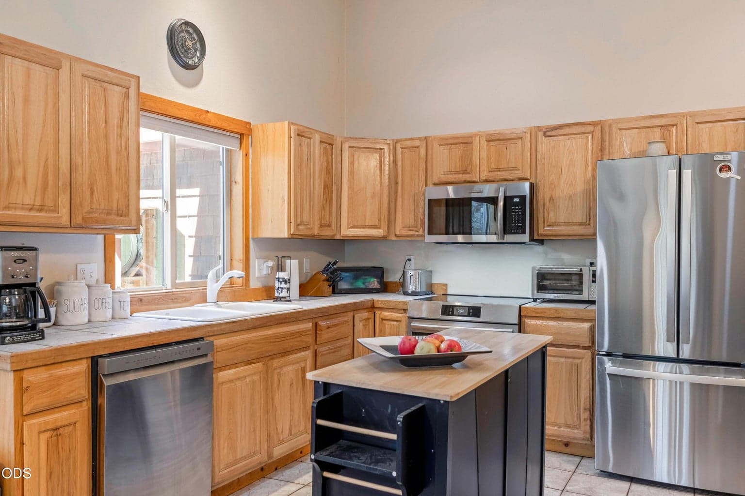 Photo of 17283 Kingfisher Drive 7 of 38