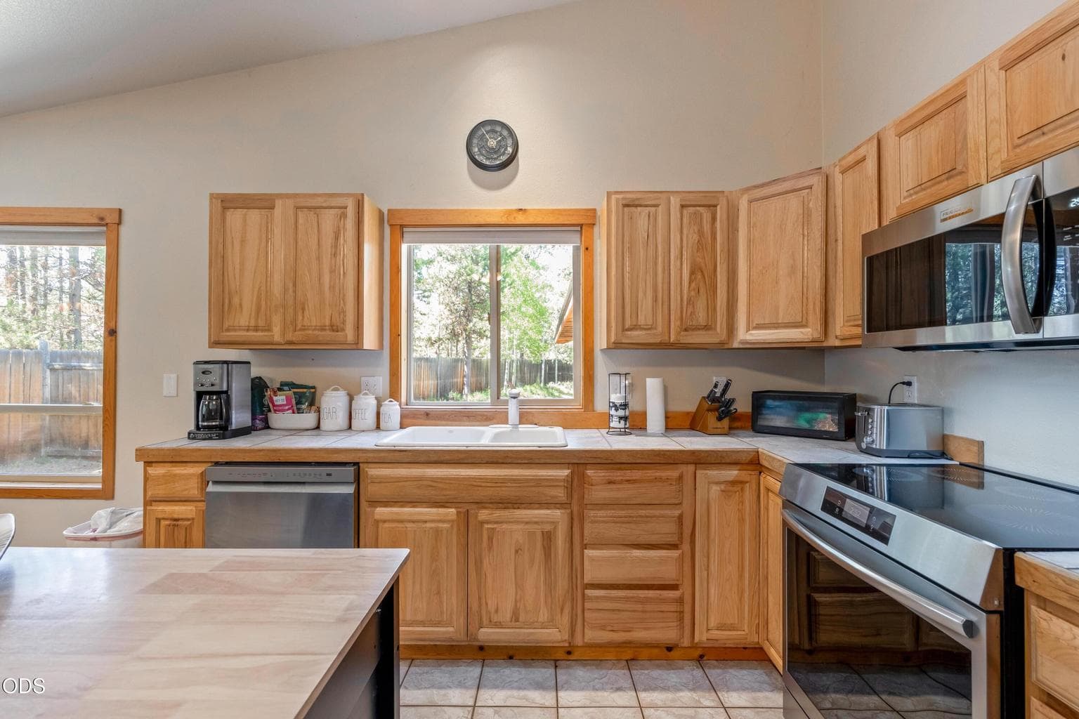 Photo of 17283 Kingfisher Drive 8 of 38