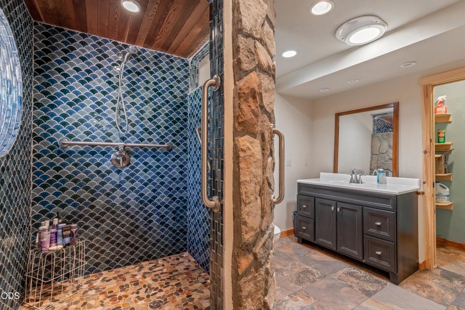 Photo of 17283 Kingfisher Drive 19 of 38