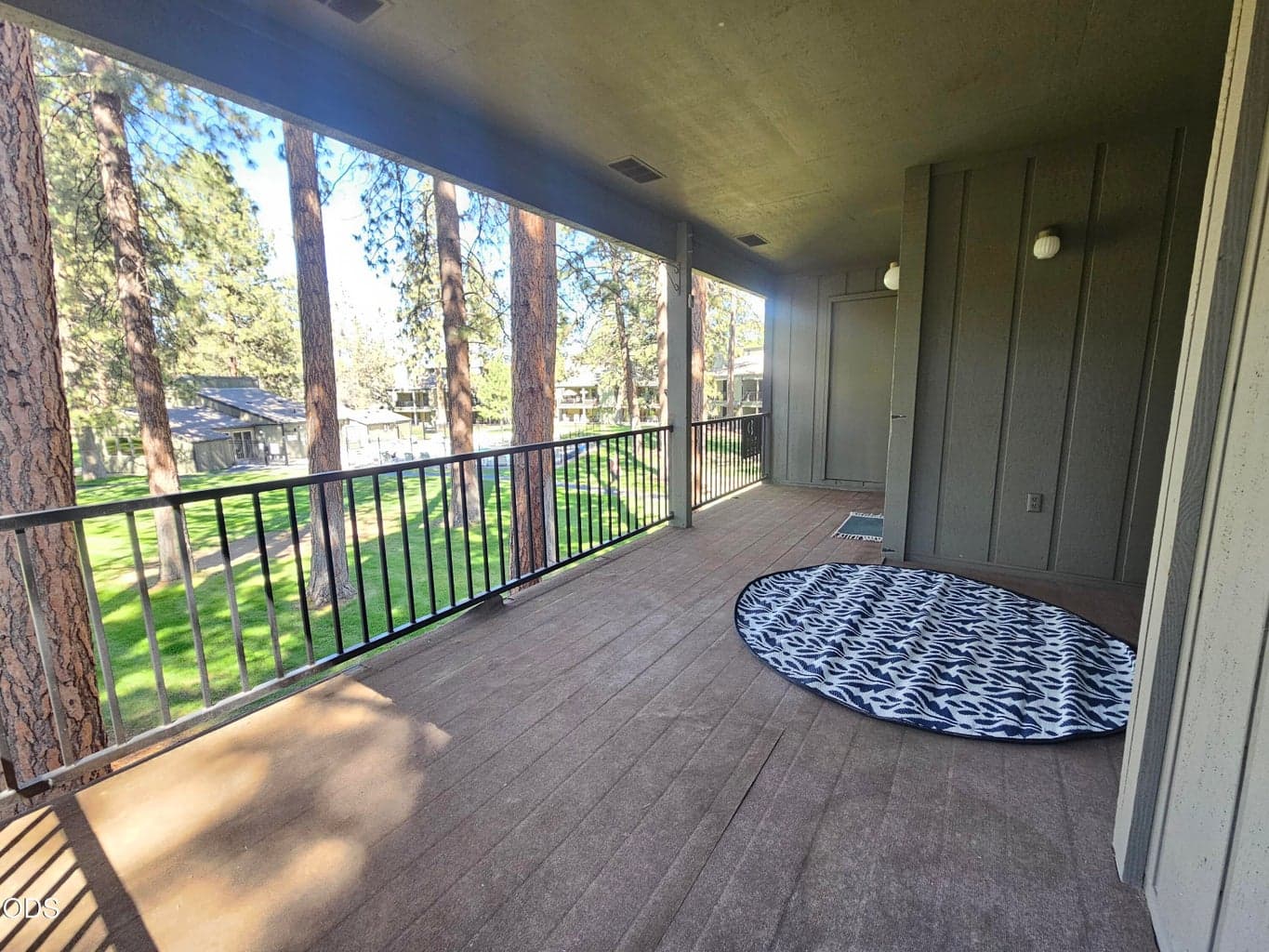 Covered back deck
