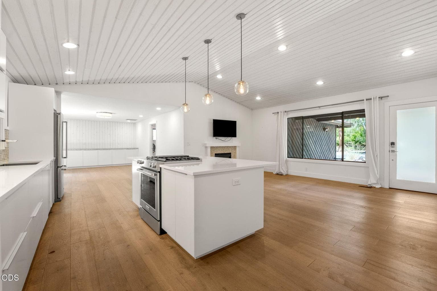 Photo of 2204 NW Marken Street 13 of 45