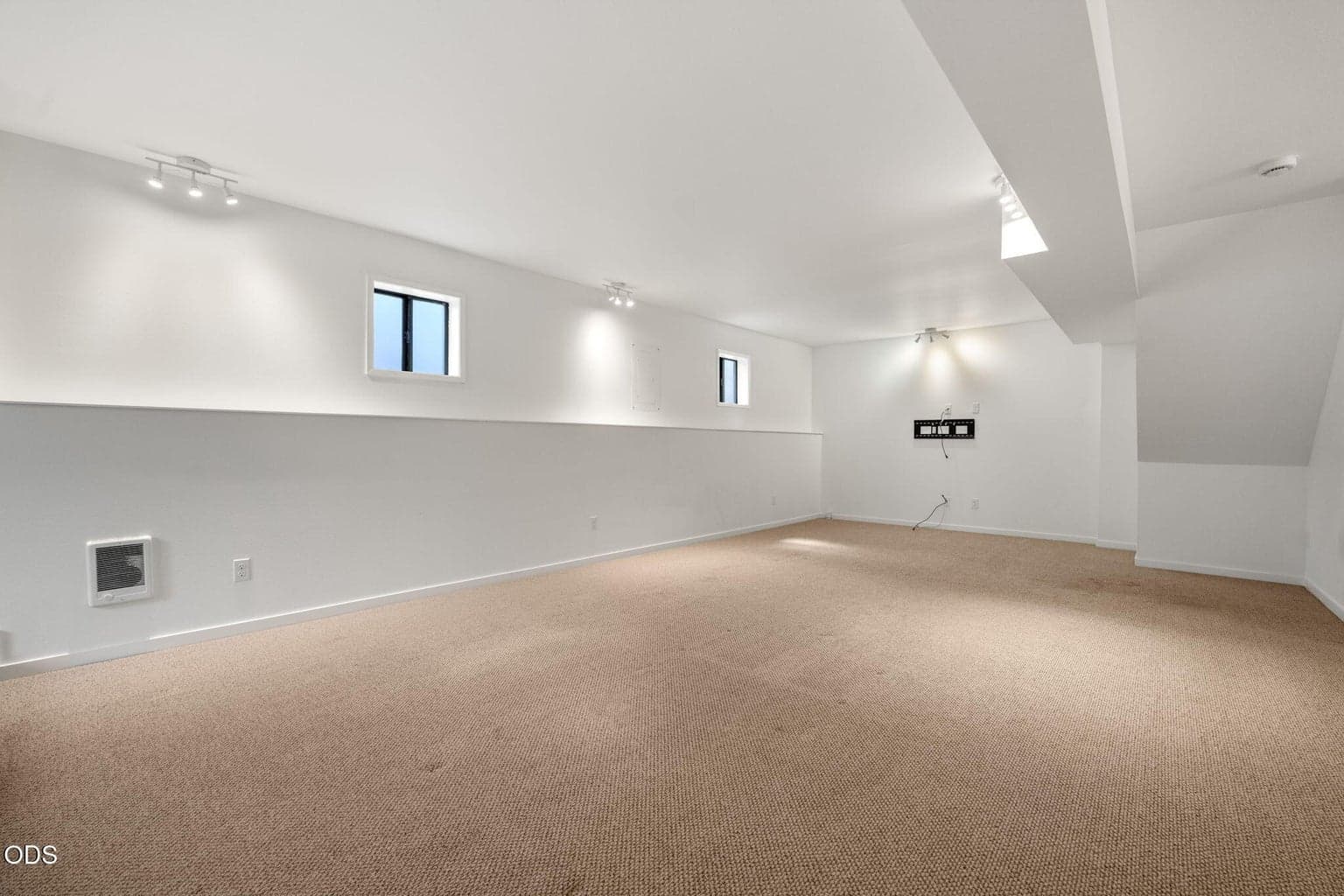 Photo of 2204 NW Marken Street 34 of 45