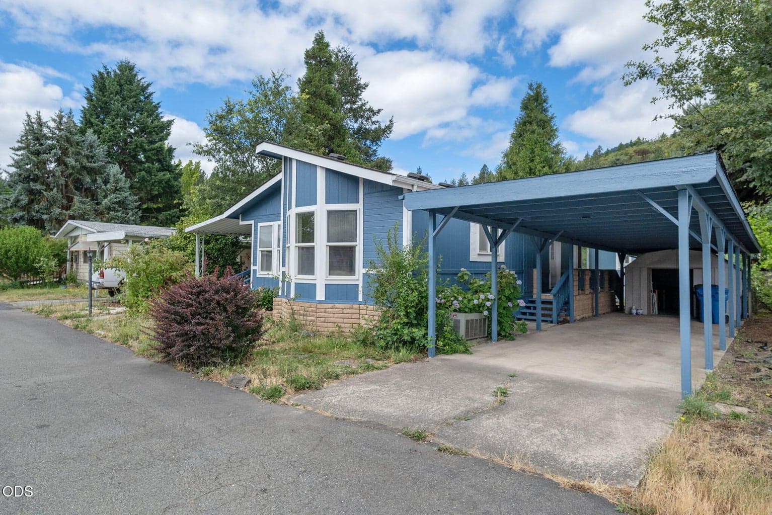 Photo of 315 Evans Creek 2 of 19