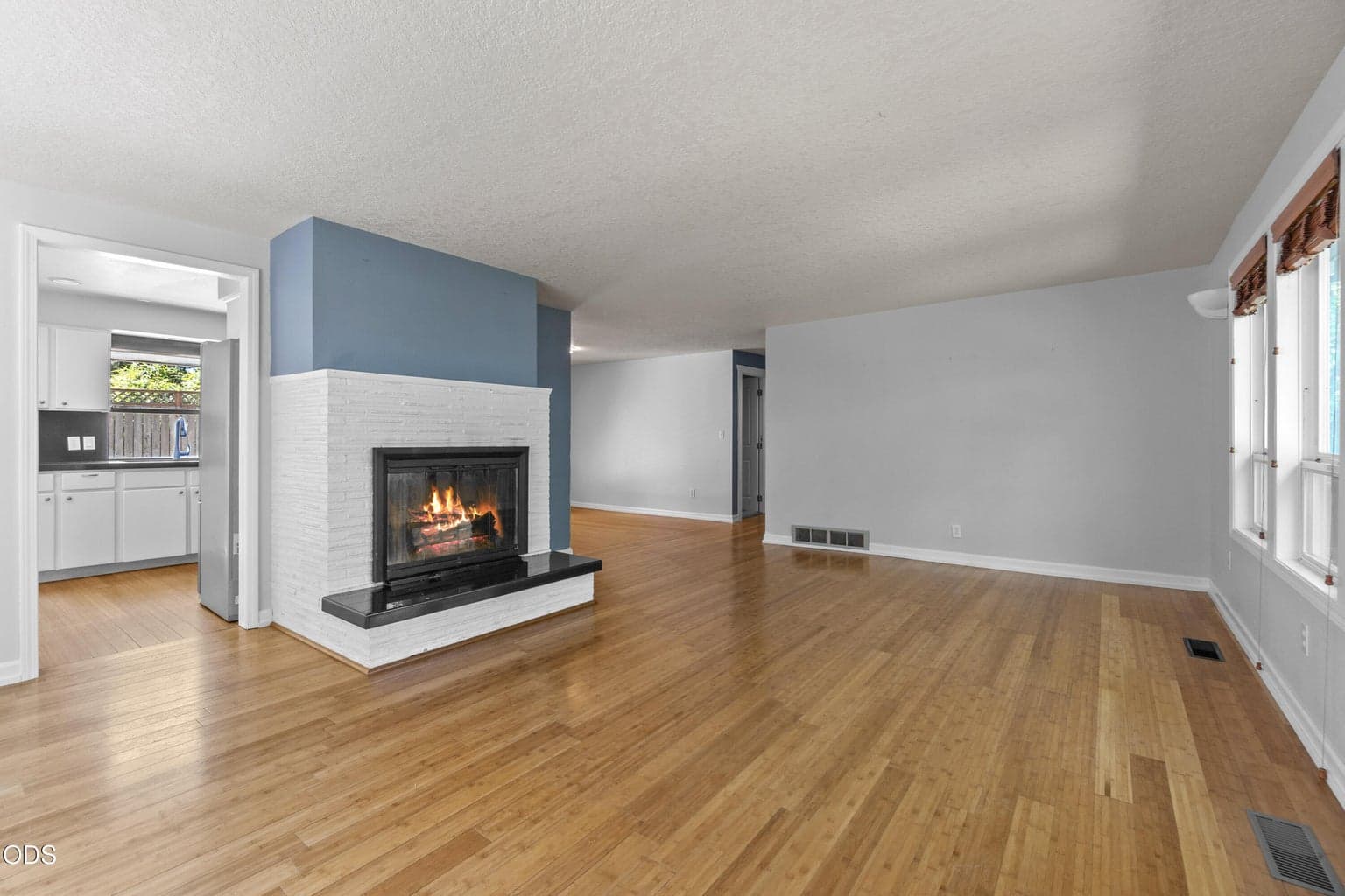 Photo of 620 Orchid 4 of 43