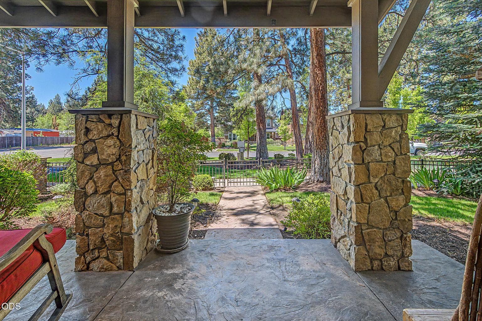 Photo of 61102 Aspen Rim 3 of 34