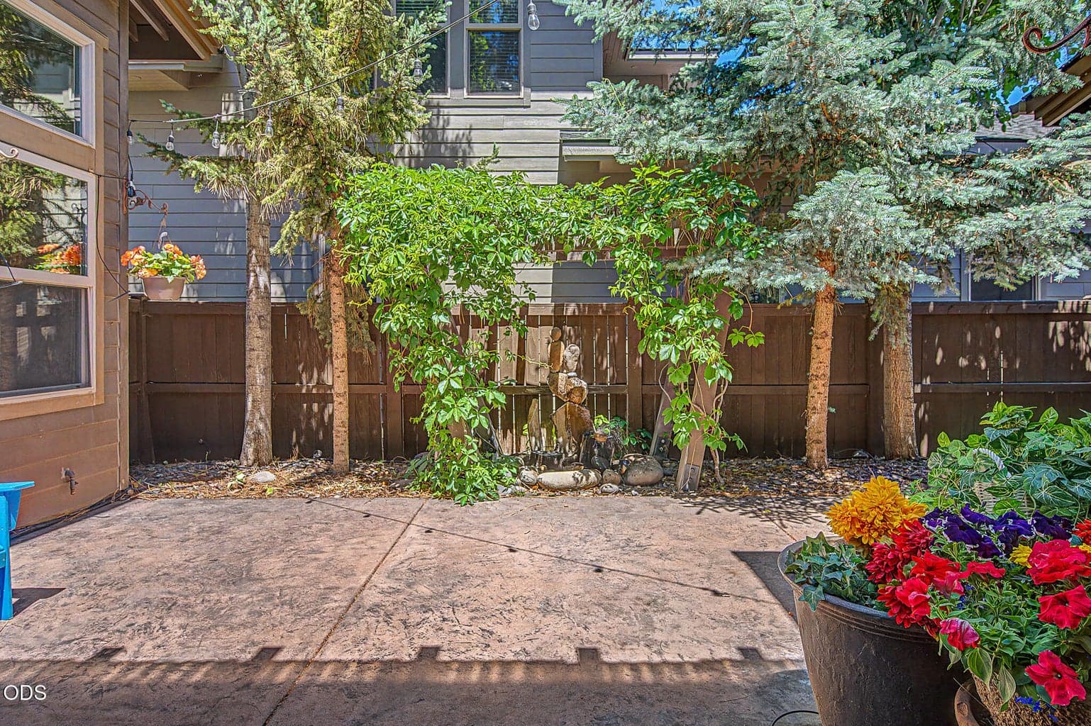 Photo of 61102 Aspen Rim Lane 26 of 32