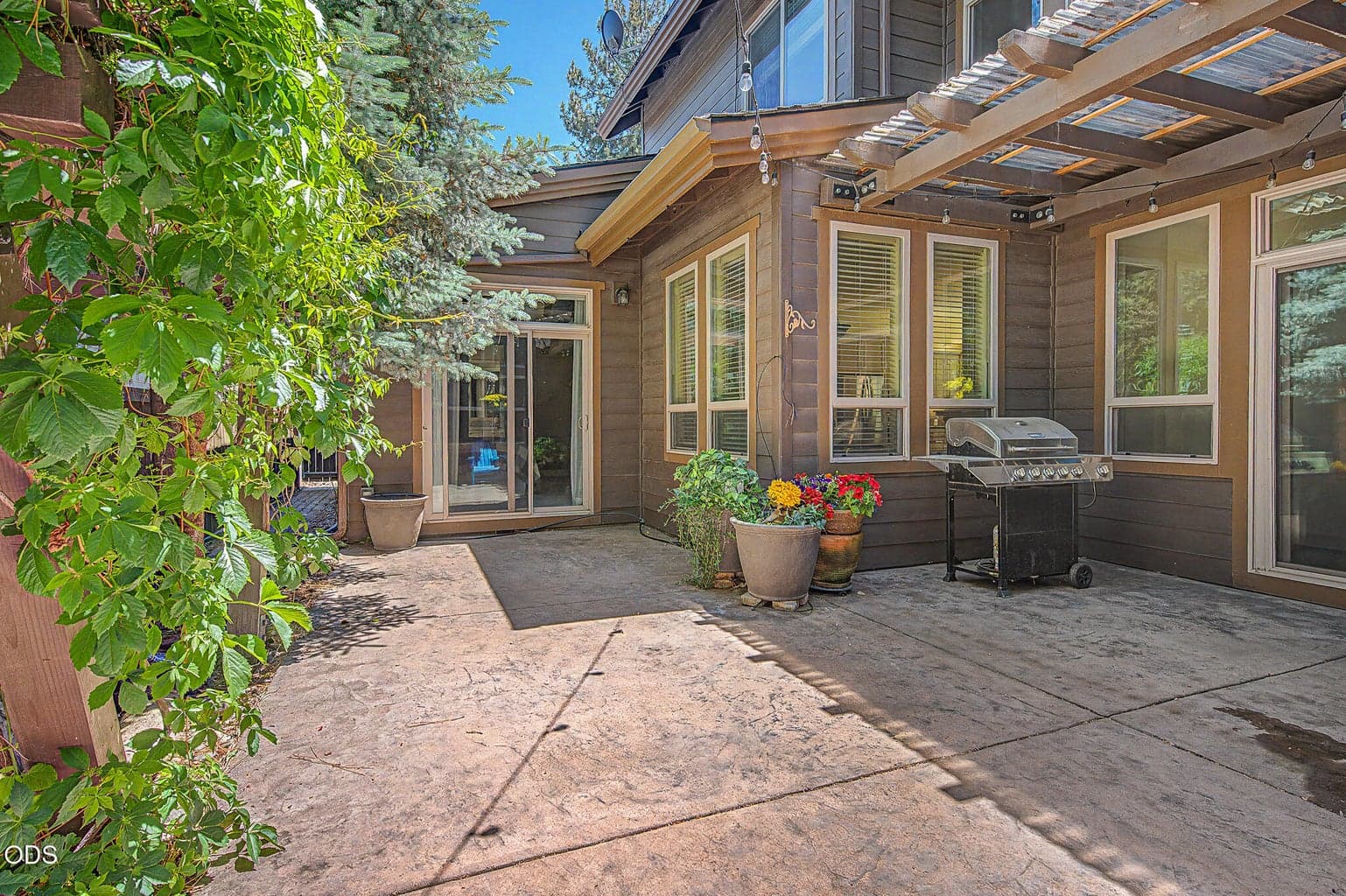 Photo of 61102 Aspen Rim Lane 27 of 32