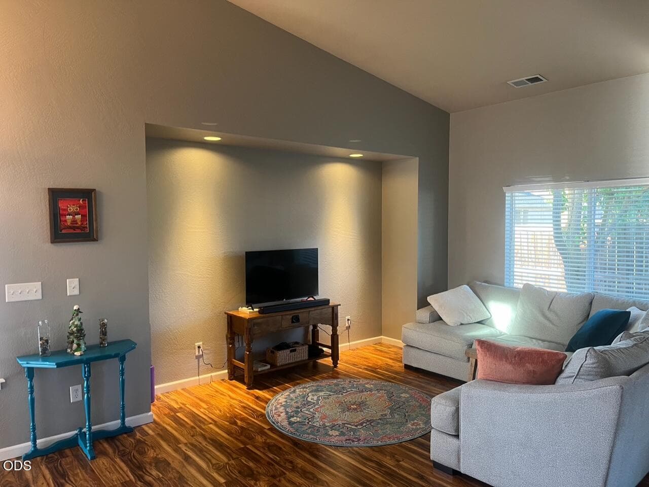 Photo of 308 Live Oak 4 of 15
