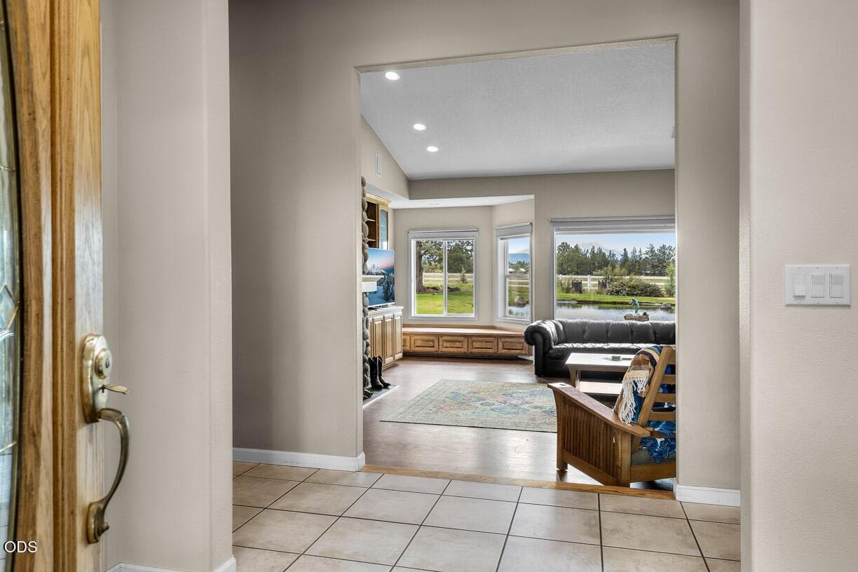Photo of 64629 Horseman Lane 10 of 62