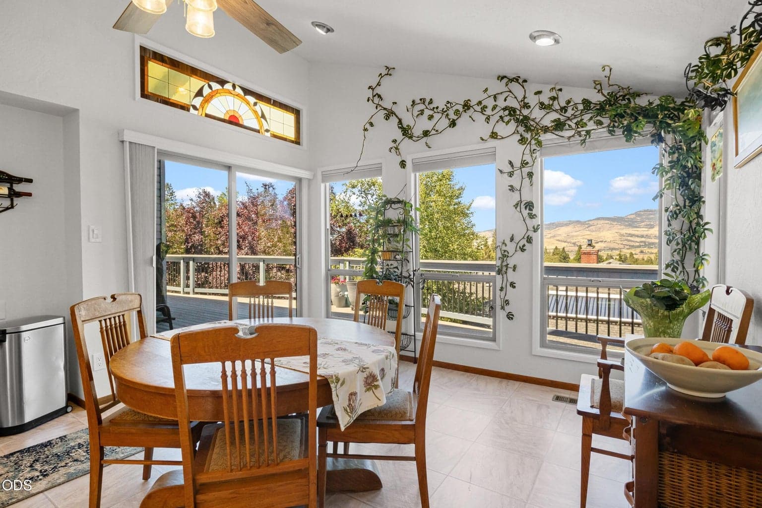 Photo of 1100 Beswick 5 of 6