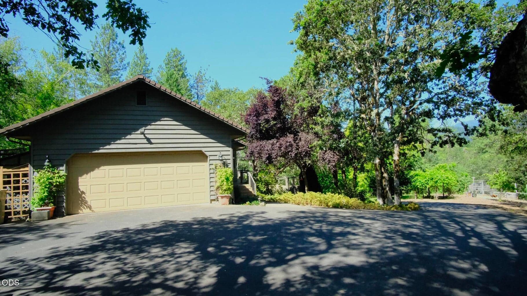 Photo of 840 Shadow Hills 2 of 32