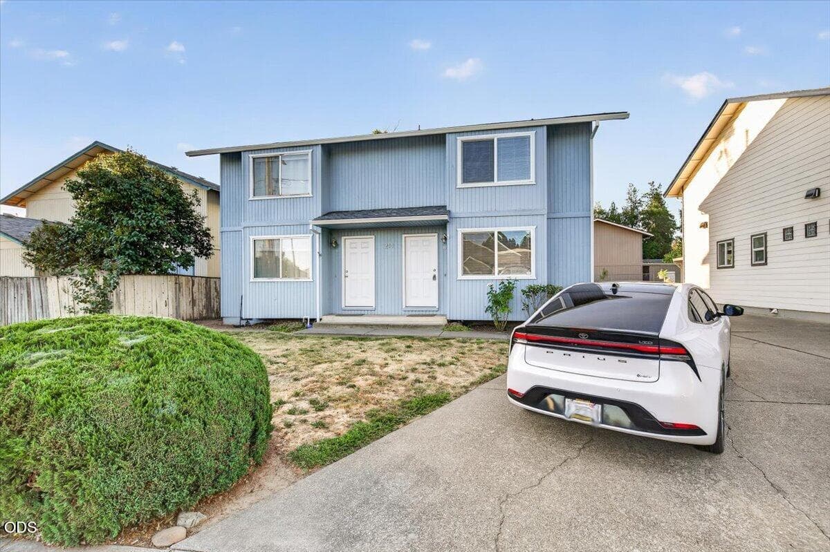 Photo of 211 Bolz Road 3 of 26
