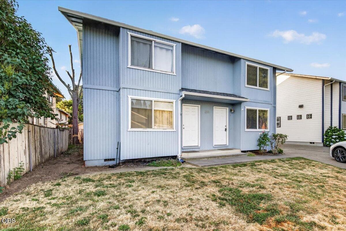 Photo of 211 Bolz Road 4 of 26