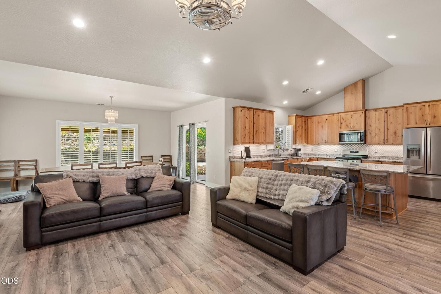Photo of 125 McKenzie Ridge 4 of 61