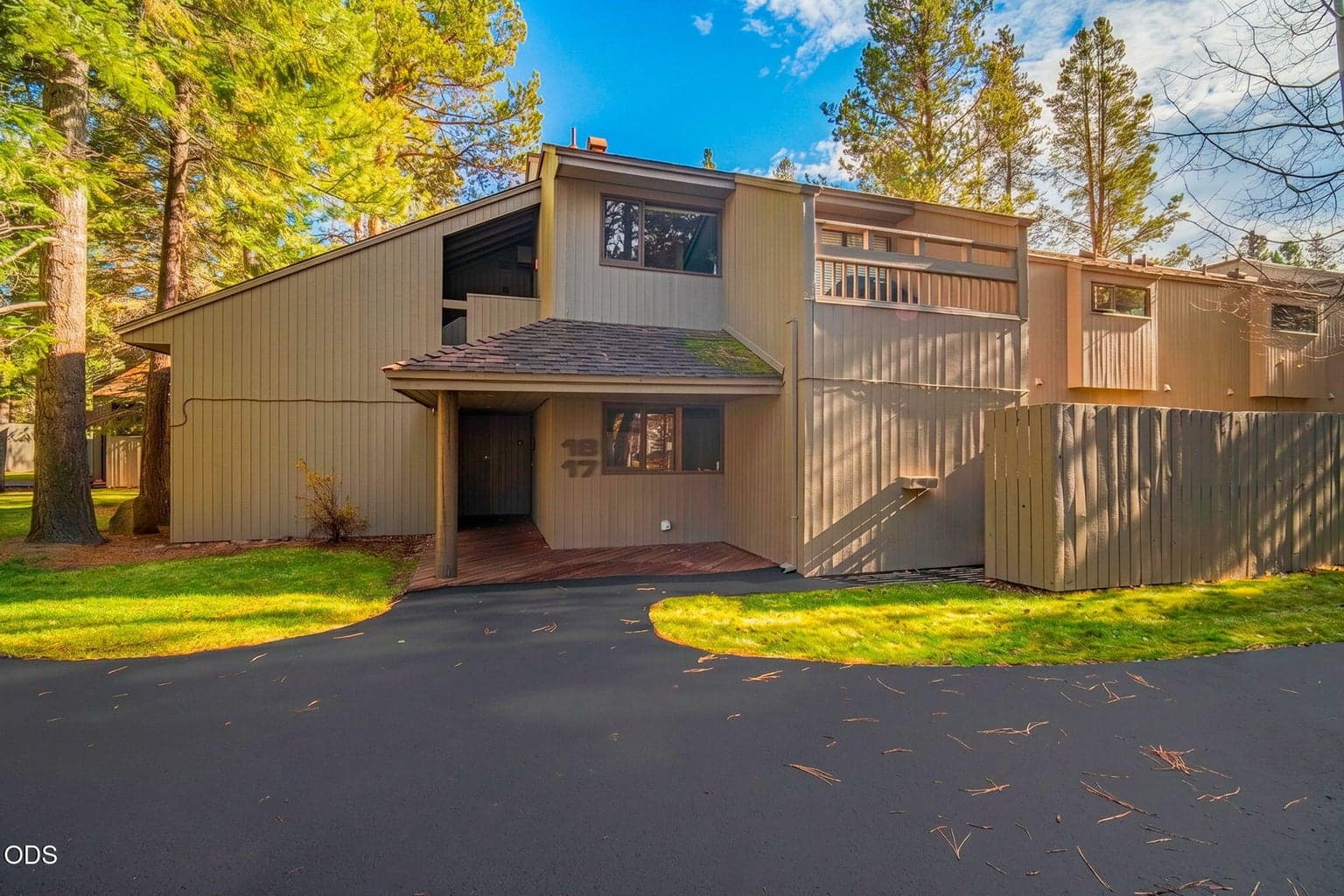 Photo of 57218 Island 1 of 38