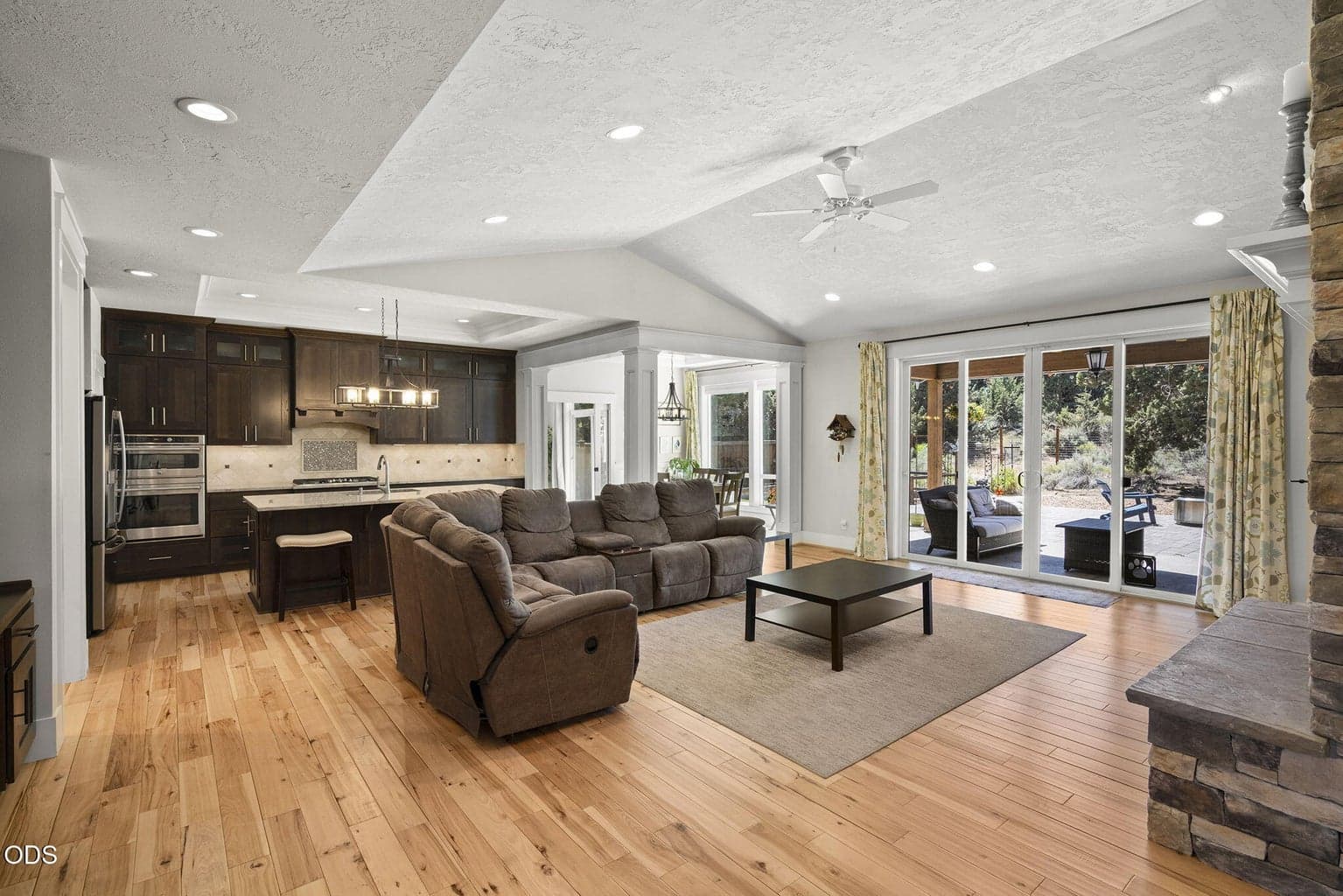 Photo of 63337 Stonewood 5 of 57