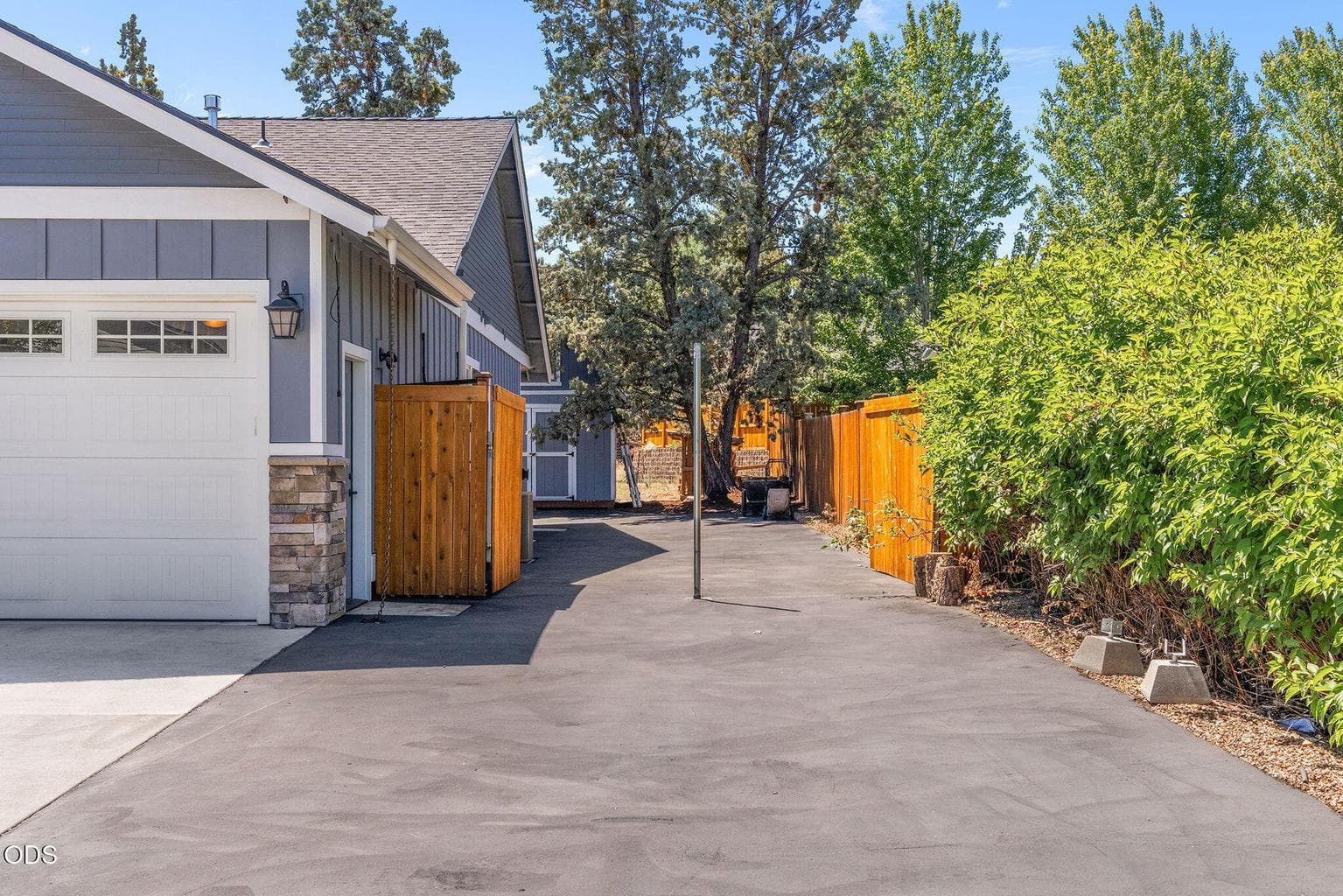 Photo of 63337 Stonewood Drive 43 of 56
