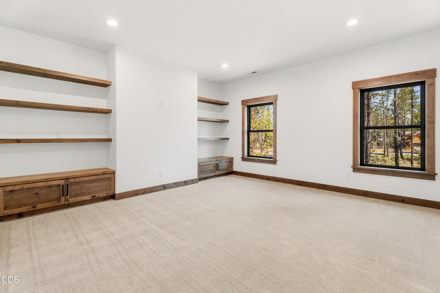 Photo of 17780 Preservation Loop 22 of 37