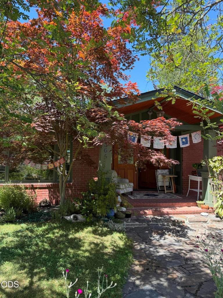 Photo of 1365 Ponderosa 1 of 1
