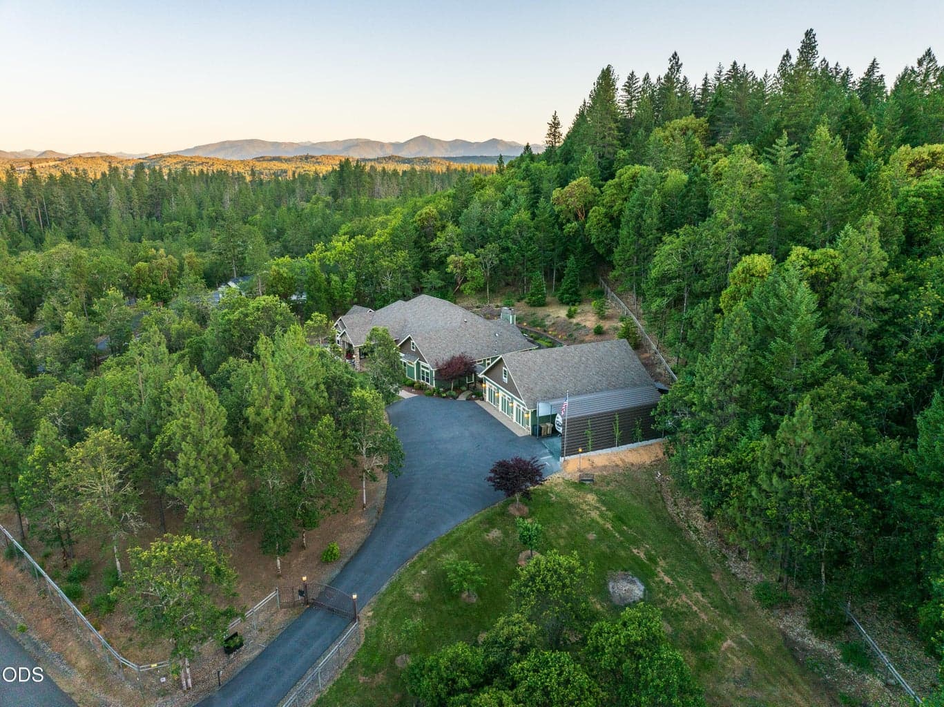 Photo of 1321 Falcon Crest 3 of 57