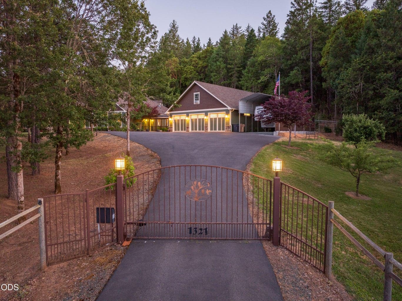 Photo of 1321 Falcon Crest 4 of 57