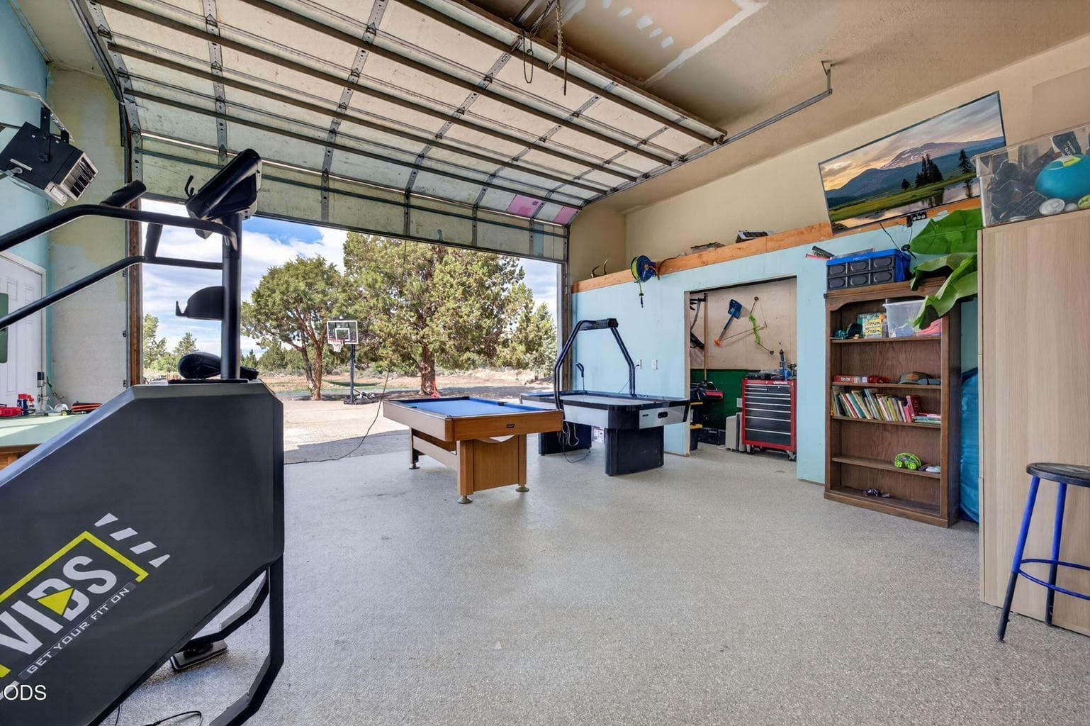 Photo of 66928 Sagebrush Lane 41 of 62