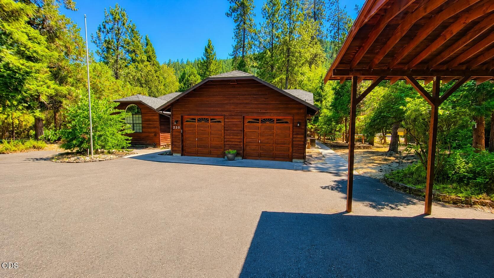Photo of 220 Osprey Glen 1 of 24