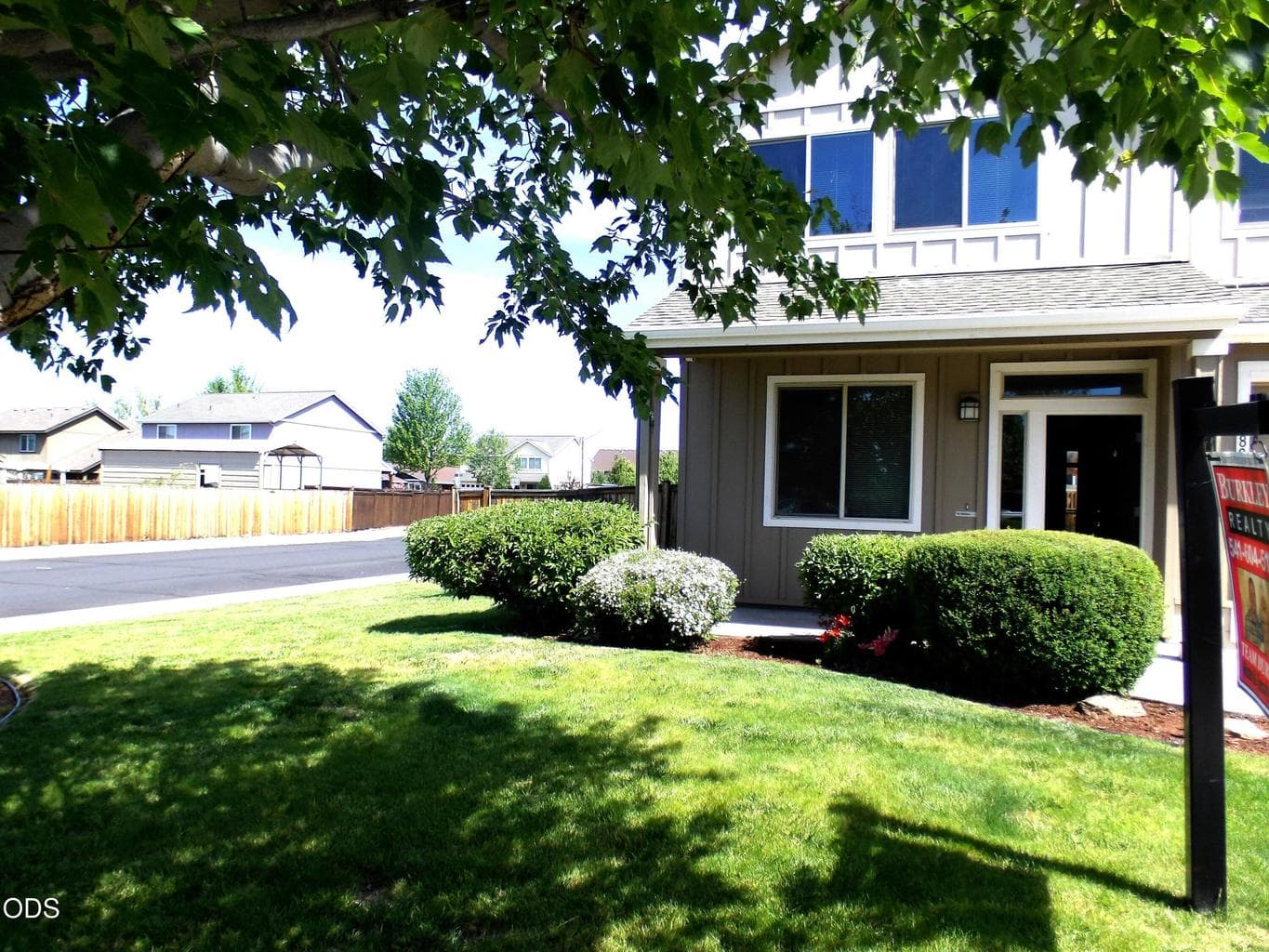 Photo of 2885 Juniper 2 of 17