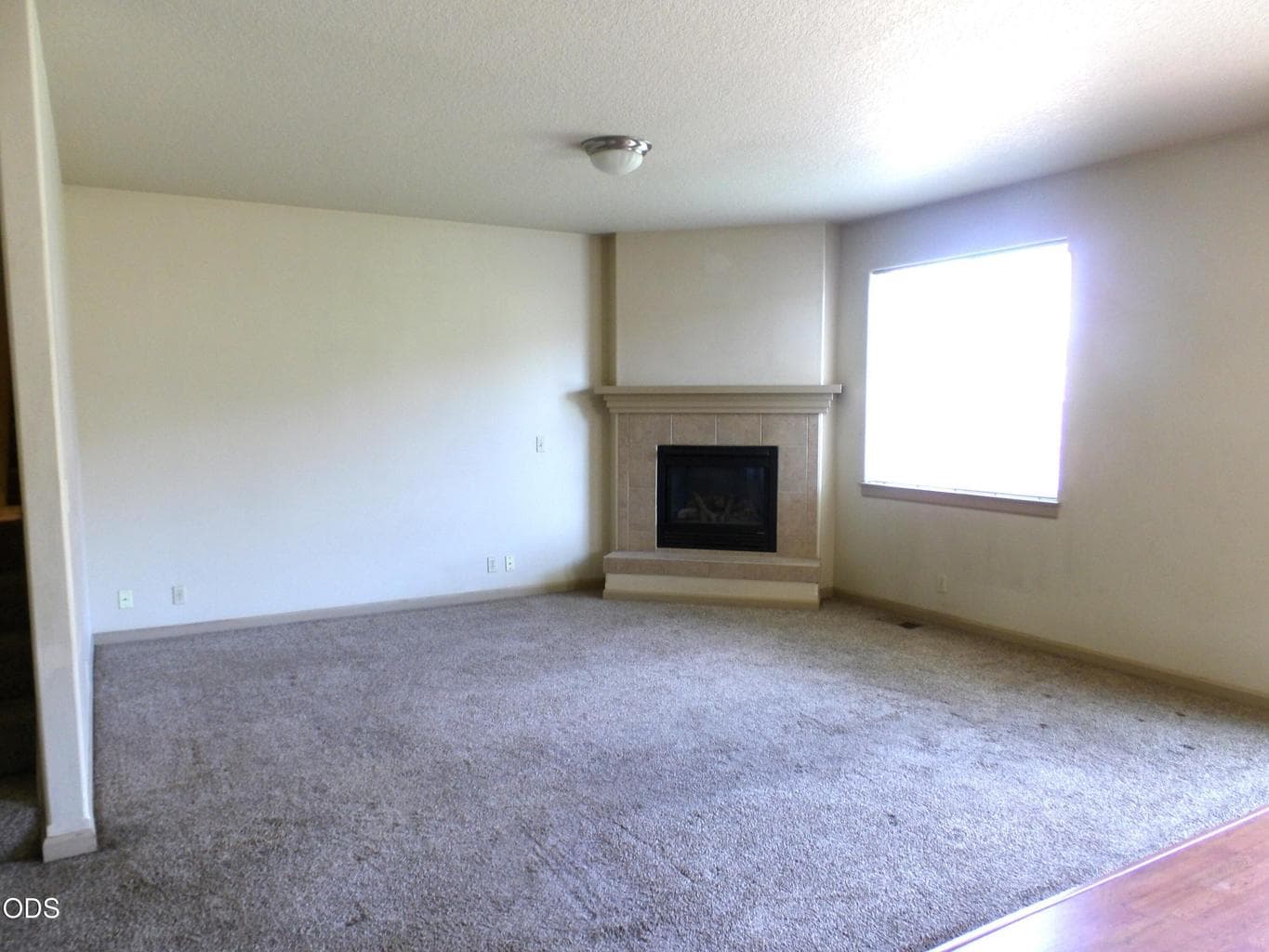 Photo of 2885 SW Juniper Avenue 6 of 17