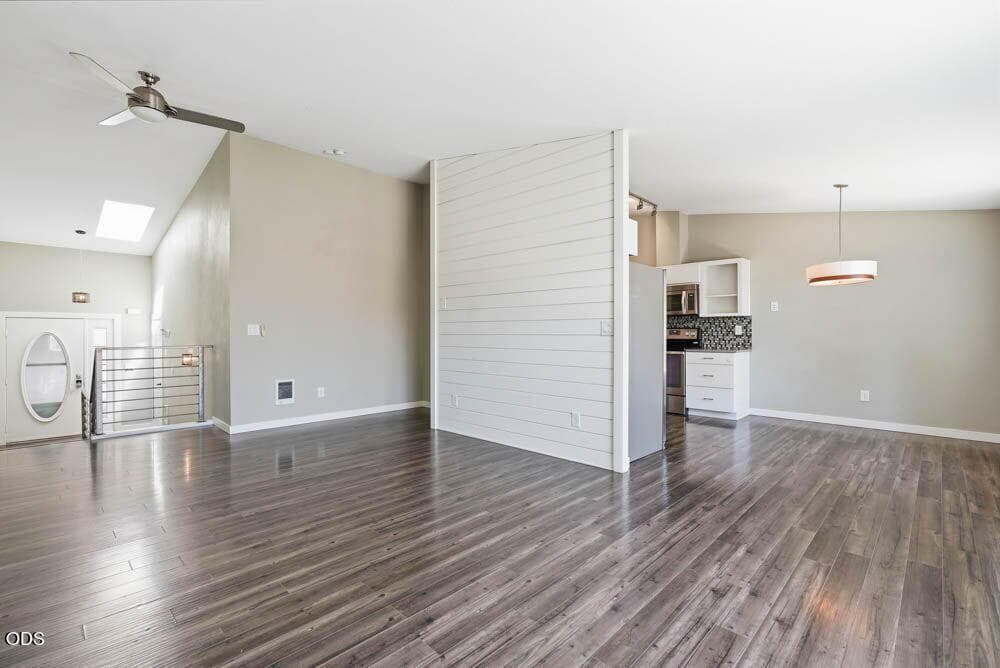Photo of 980 Centennial 4 of 31