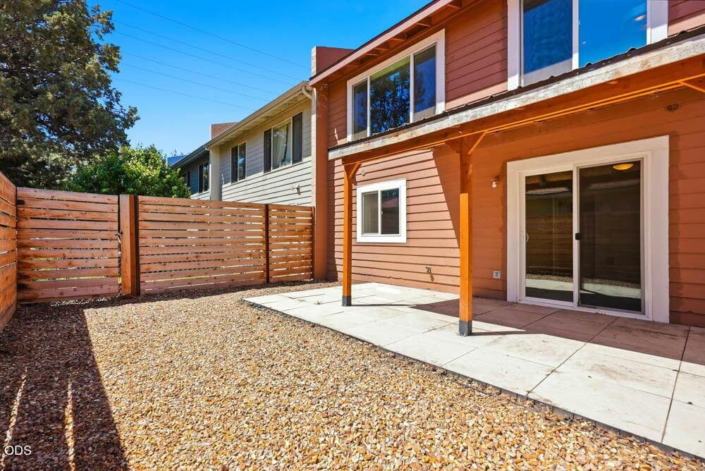 Photo of 980 SE Centennial 25 of 31